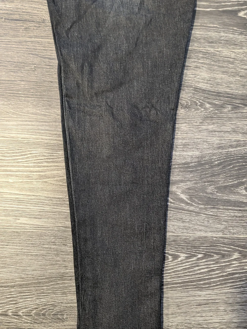 Hybrid & company Women’s Distressed Black Jeans